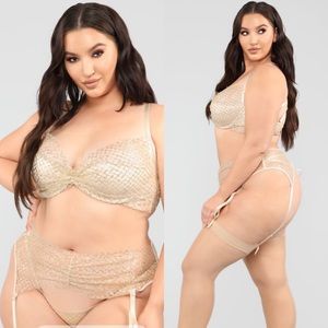 Sparkle Bra & Garter Belt Set